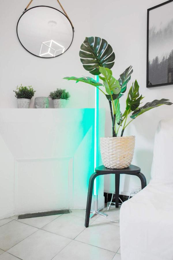 Gregbnb-Com - T2 37M2 - Climatise - Parking Inclus - Balcon - Wifi Fibre - Appartement No1 Toulon Buitenkant foto